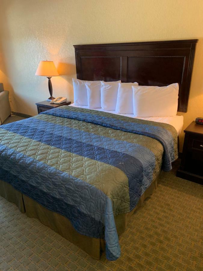 Ambassador Inn & Suites Tuscaloosa Extérieur photo